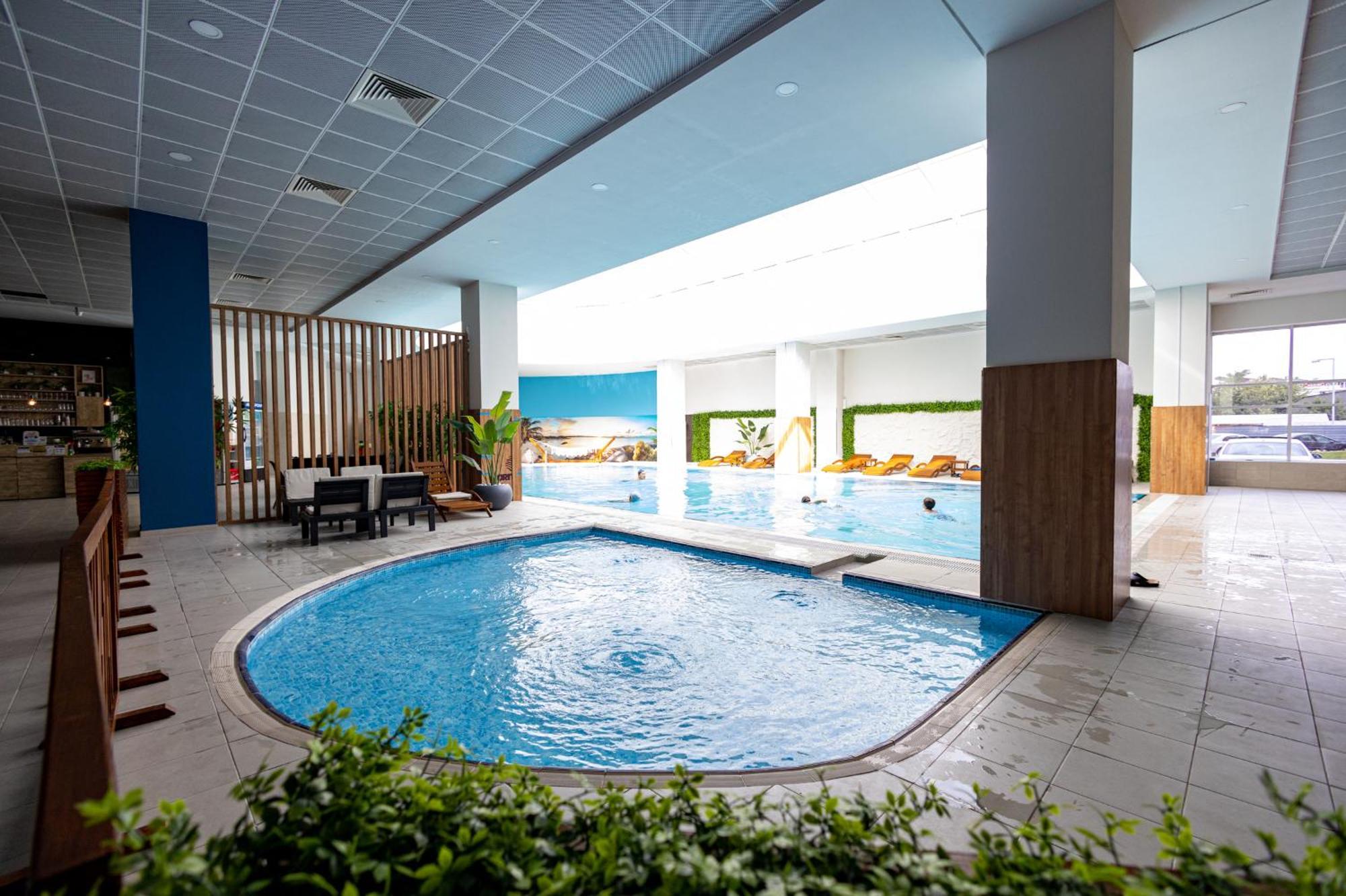 19Th & 18Th Floor Secure Apartments With Pool & Fitness & Parking Included In Price Szkopje Kültér fotó