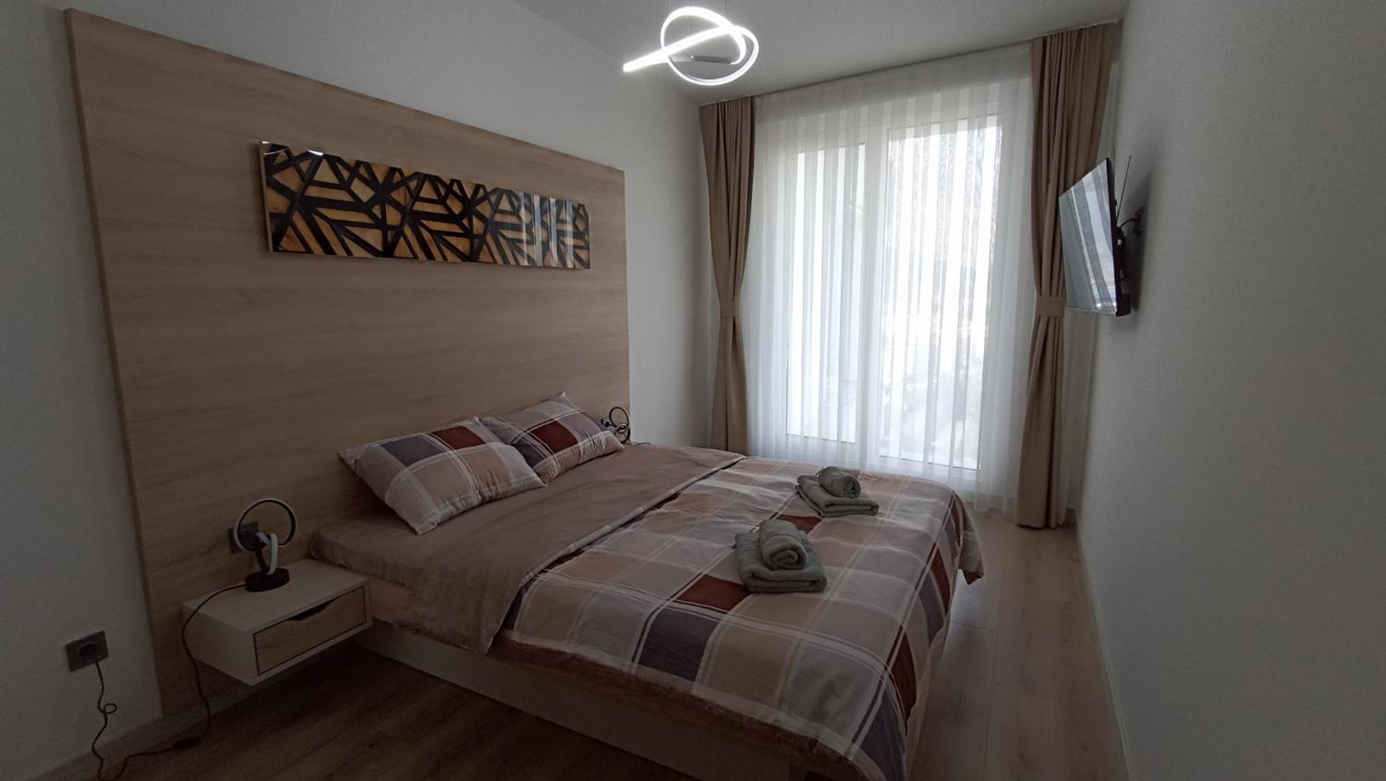 19Th & 18Th Floor Secure Apartments With Pool & Fitness & Parking Included In Price Szkopje Kültér fotó