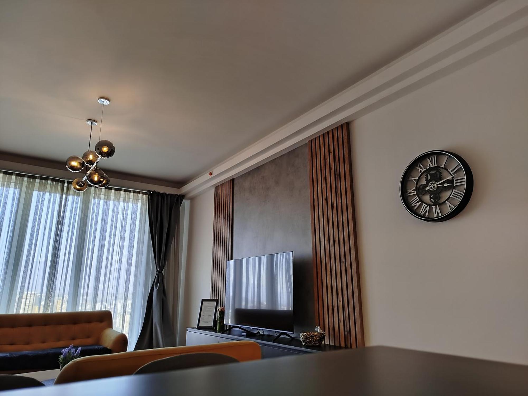 19Th & 18Th Floor Secure Apartments With Pool & Fitness & Parking Included In Price Szkopje Kültér fotó